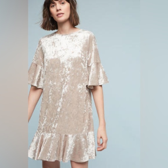 Anthropologie Dresses & Skirts - Anthropologie Sunday in Brooklyn Champagne Velvet Flutter Dress Size XS Holiday